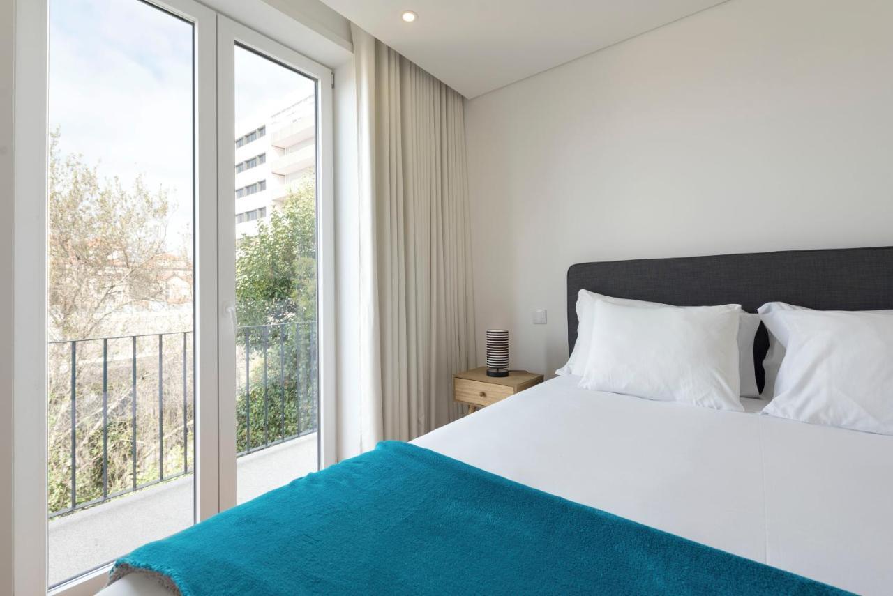 Lovelystay - Central Flat W/ Ac & Balcony OOporto Extérieur photo