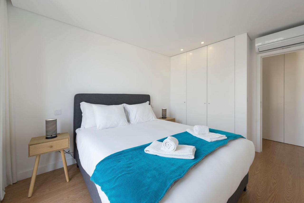 Lovelystay - Central Flat W/ Ac & Balcony OOporto Extérieur photo