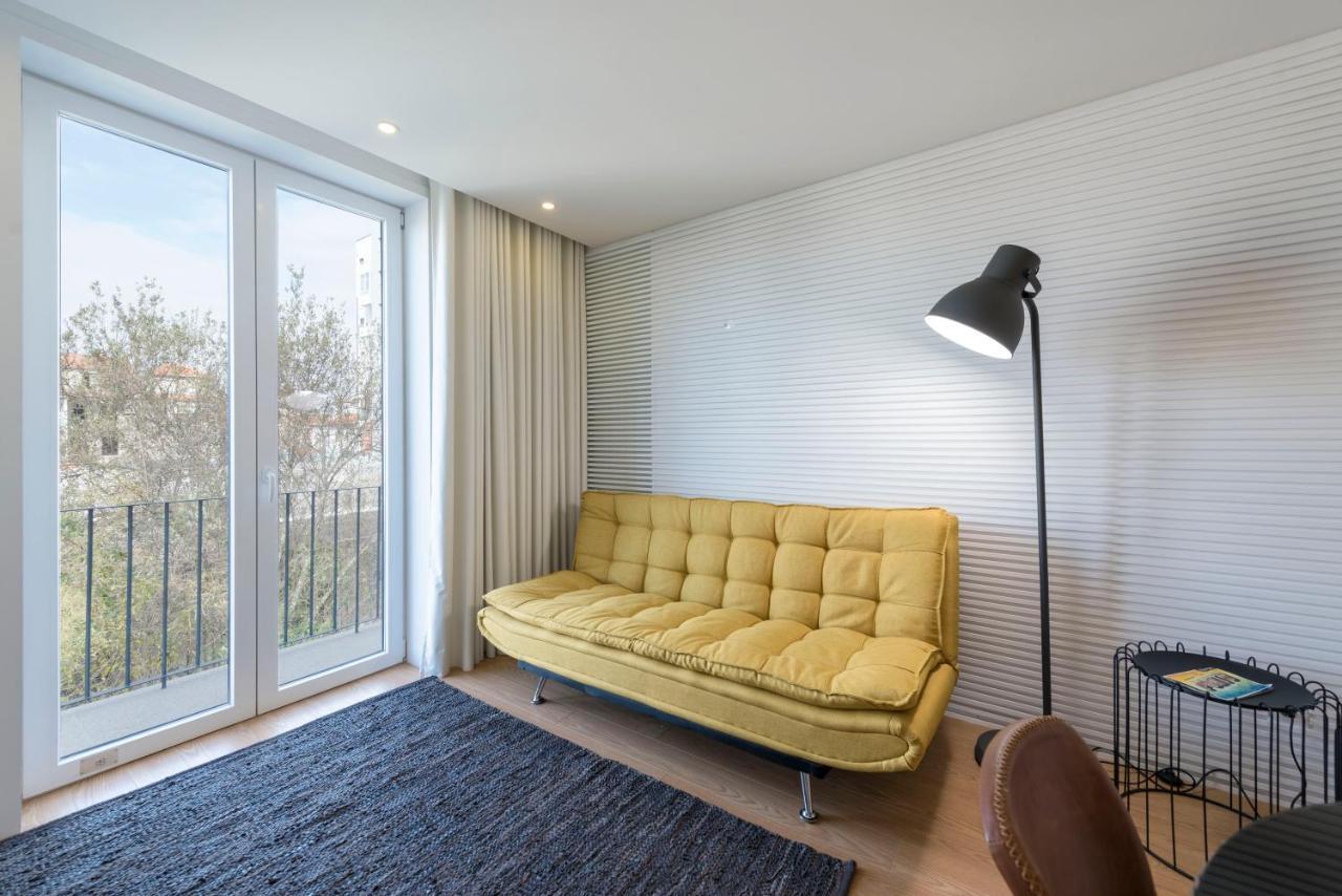 Lovelystay - Central Flat W/ Ac & Balcony OOporto Extérieur photo